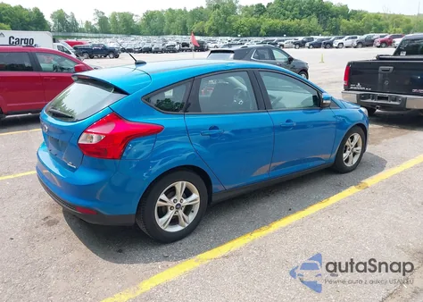 2014 Ford Focus Se z USA, uszkodzony, nr VIN 1FADP3K27EL459969